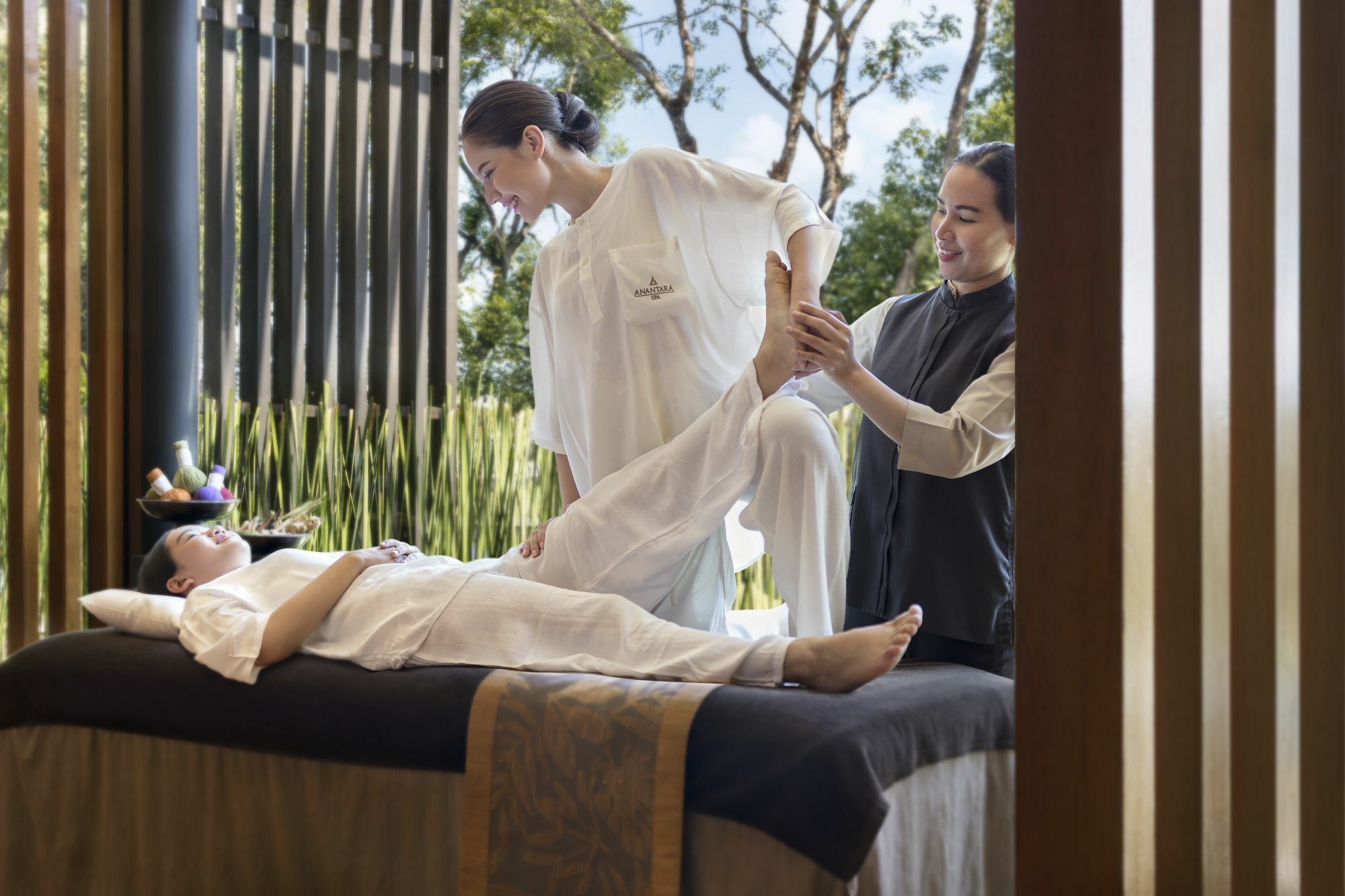 Anantara Chiang Mai Serviced Suites Exterior photo
